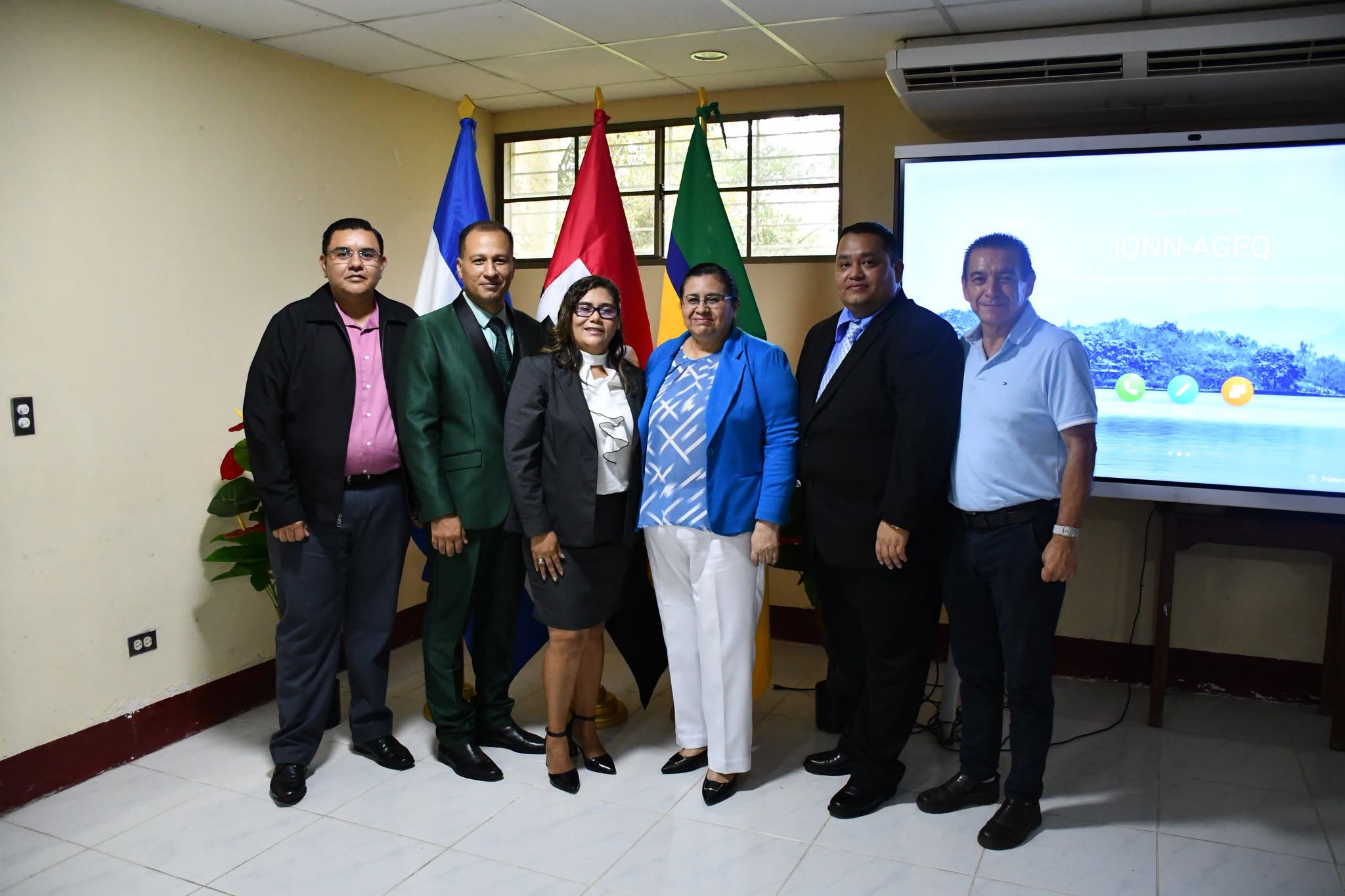 𝐋𝐚 𝐔𝐍𝐅𝐋𝐄𝐏 𝐝𝐞𝐬𝐚𝐫𝐫𝐨𝐥𝐥𝐚 𝐣𝐨𝐫𝐧𝐚𝐝𝐚 𝐝𝐞 𝐝𝐞𝐟𝐞𝐧𝐬𝐚𝐬 𝐝𝐞 𝐭𝐞𝐬𝐢𝐬 𝐝𝐨𝐜𝐭𝐨𝐫𝐚𝐥𝐞𝐬